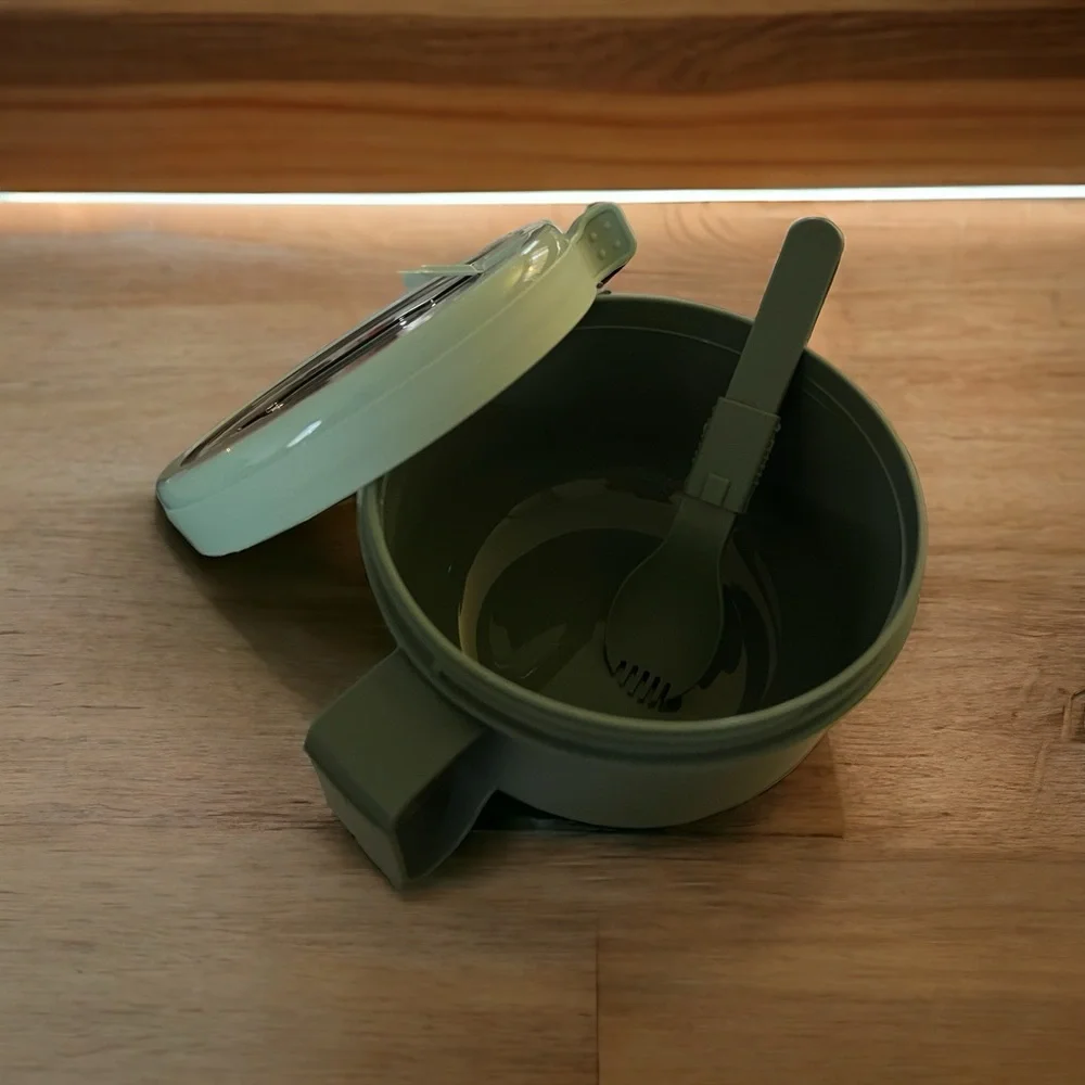 New in Packaging Plastic Microwaveable Ramen Bowl Set with Lid & Built-i… - Picture 3 of 8